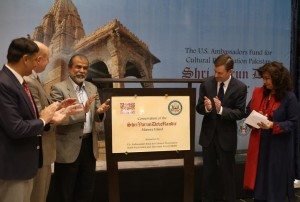 Read more about the article US Envoy announces funding to rehabilitate Manora Temple 