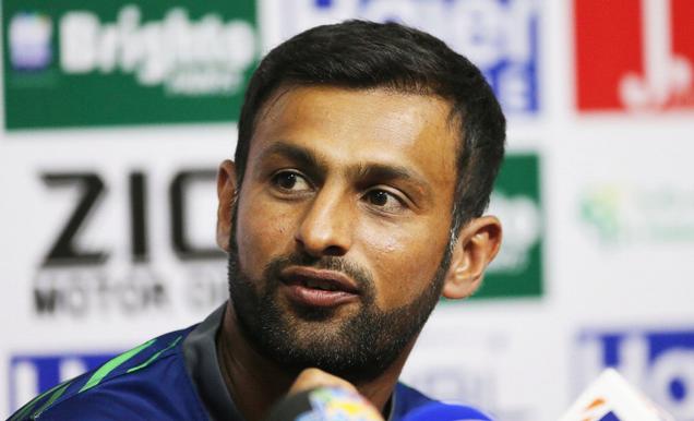 You are currently viewing Shoaib Malik at the top pick by Karachi Kings