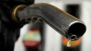 Read more about the article Businessmen demand cut in oil prices by Rs15