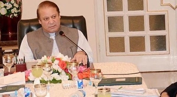 Read more about the article Avoid criticism, think about country’s development: PM Nawaz to political rivals