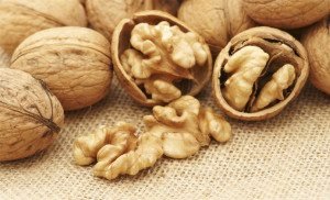 Read more about the article Walnuts  are particularly beneficial for elderly: Study