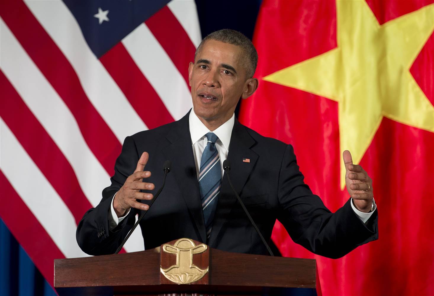 Read more about the article US fully lifts longstanding arms embargo on Vietnam