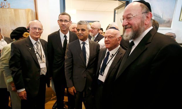 Read more about the article London’s newly elected mayor attends Holocaust Memorial as first official mayoral act