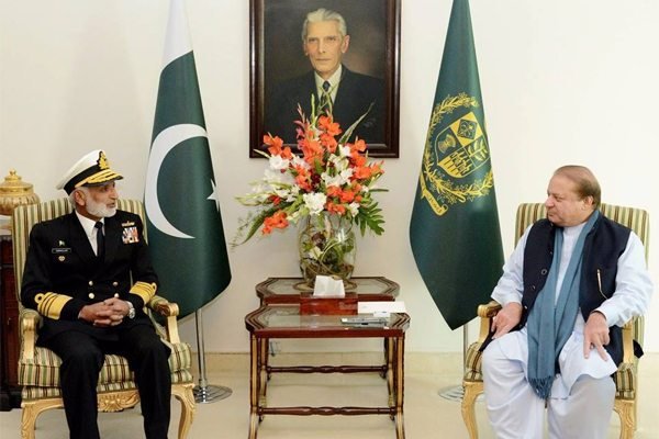 You are currently viewing Naval Chief Zakaullah calls on PM Nawaz in Islamabad