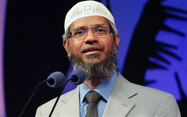 You are currently viewing Zakir Naik: Don’t back terror, being targeted for running Islamic channel