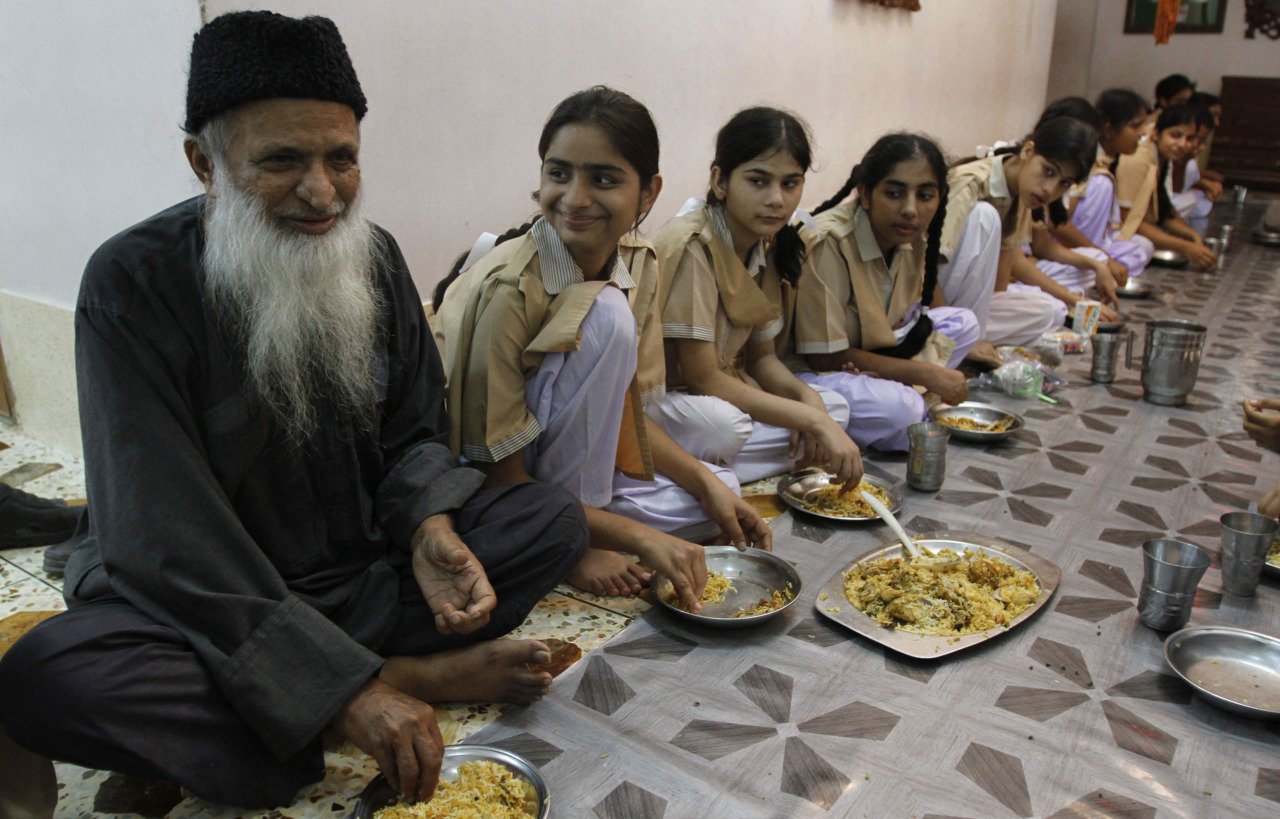 Read more about the article Edhi’s 3rd death anniversary is being observed today!