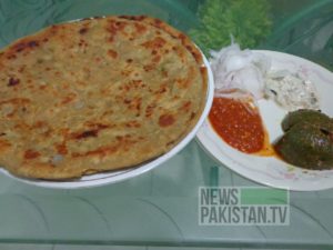 Read more about the article BAY-SUN KAY PARATHAY (MONSOON SPECIAL BY CUISINE EXPERT AMBER)
