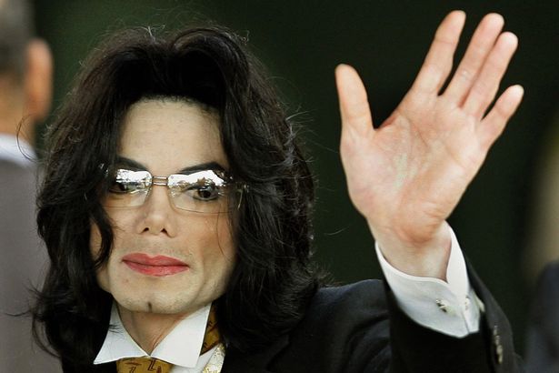 Read more about the article Michael Jackson out-earned every living celebrity this year