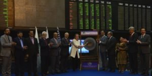 Read more about the article  U.S. Consul General Grace Shelton visits Pakistan Stock Exchange!