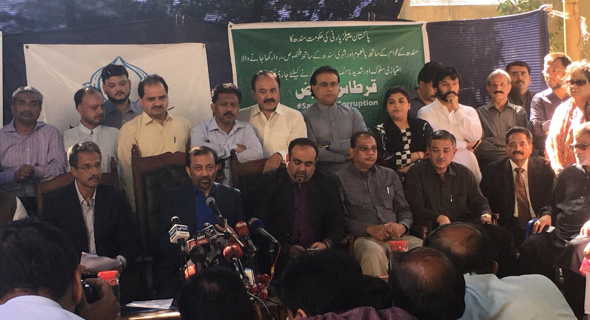 Read more about the article PPP government looting Sindhis for past nine years: Farooq Sattar