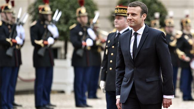 Read more about the article Newly-elected French President attends his first day at office