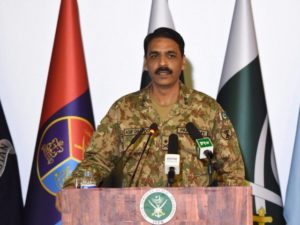 Read more about the article Even army chief won’t be allowed to enter the court without ‘special entry card’: DG ISPR