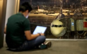 Read more about the article US likely to lift laptop ban on flights from Istanbul on July 5