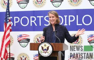 Read more about the article US CG Grace Shelton holds Tennis and Badminton Diplomacy Day