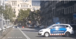 Read more about the article Van plows into crowd in Barcelona, 13 dead