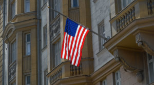 Read more about the article US to reduce visa operations in Russia
