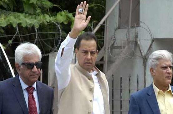 Read more about the article NAB reference: Capt (retd) Safdar released after appearance before court