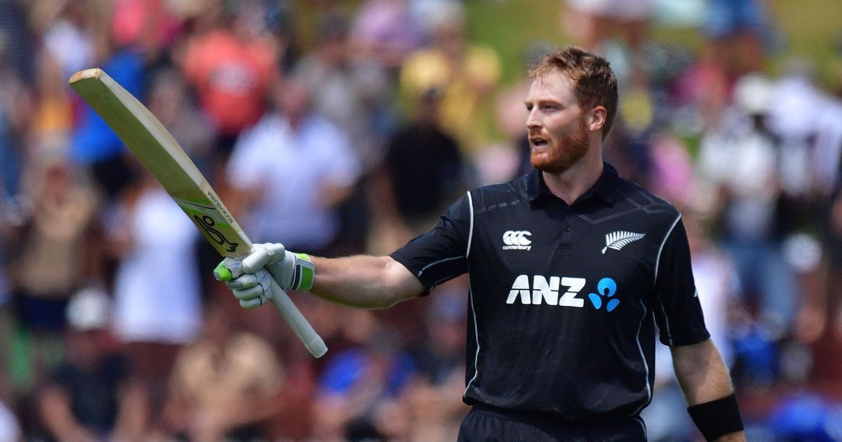 Read more about the article Guptill has blast as New Zealand post 371 against Sri Lanka