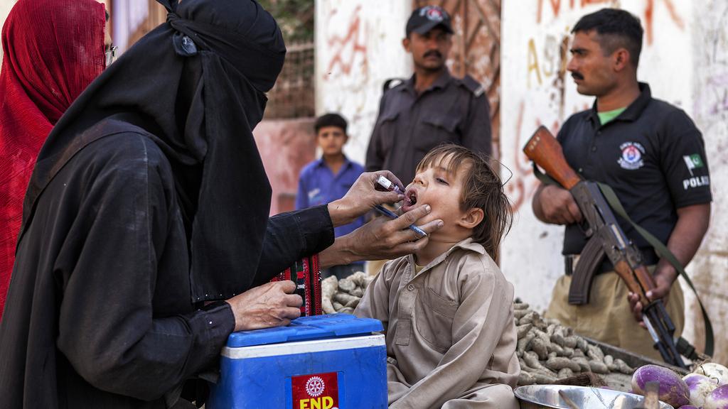 You are currently viewing 550 policemen performing duties for polio teams in Islamabad