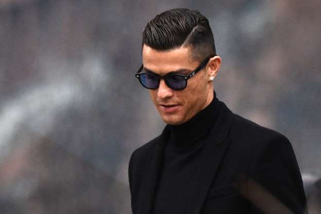 Read more about the article Portugal mulls revoking Ronaldo’s honours after tax fraud fine