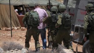 Read more about the article Israeli army continues arrest campaigns in West Bank