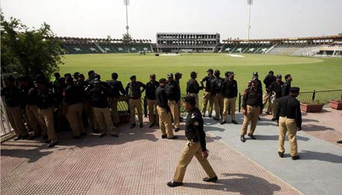You are currently viewing 13,000 cops on duty, roads sealed for Karachi’s first PSL match of the season