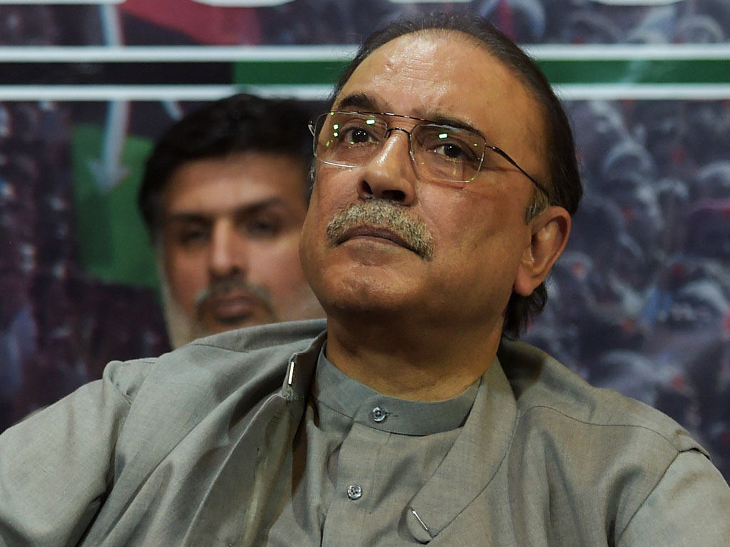 Read more about the article IHC to hear bail plea of Zardari, Faryal today