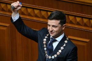 Read more about the article Zelensky to press G7 for help