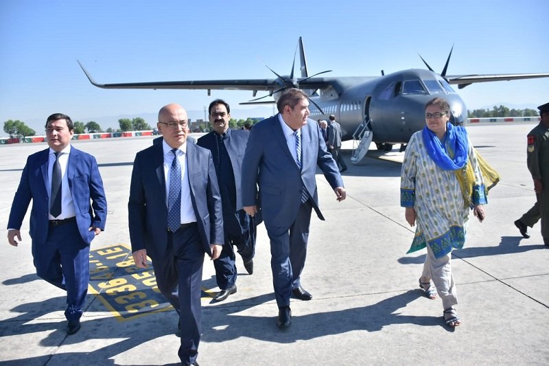 Read more about the article Uzbekistan’s Deputy PM arrives in Islamabad