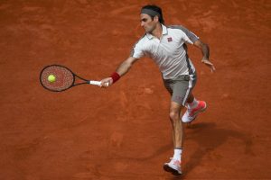 Read more about the article Federer, Nadal reach French Open fourth round, Pliskova out