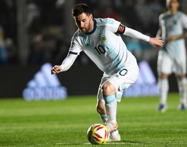 Read more about the article Hopeful Messi keen to end Argentina title drought