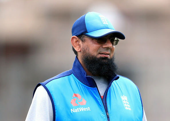 Read more about the article Saqlain wants Pakistan to win remaining CWC matches with pride