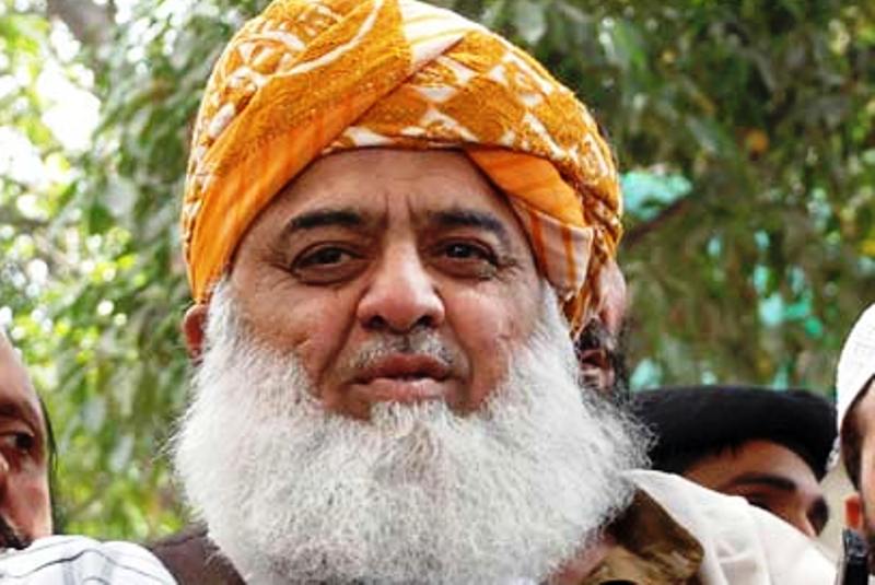 Read more about the article Maulana’s Azadi March will be ‘act of suicide’: interior minister