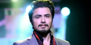 Read more about the article A movie with Saba Qamar? Ali Zafar would love to do that!