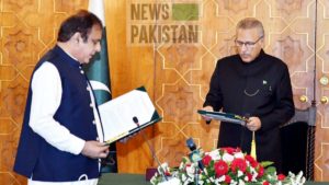 Read more about the article Shibli Faraz takes oath as Information Minister