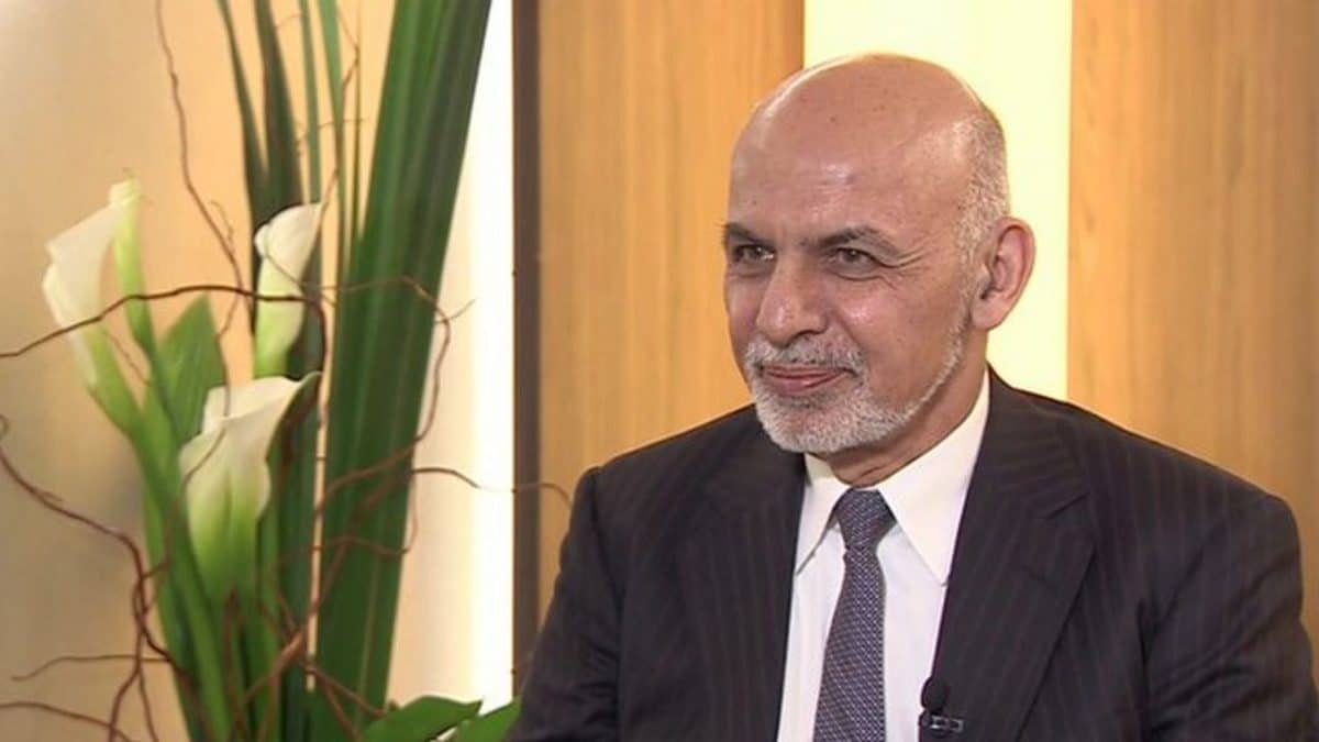 Read more about the article UAE says hosting Afghan ex-president ‘on humanitarian grounds’