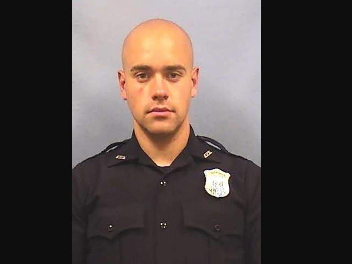 Read more about the article Atlanta police officer charged with murder for shooting black man