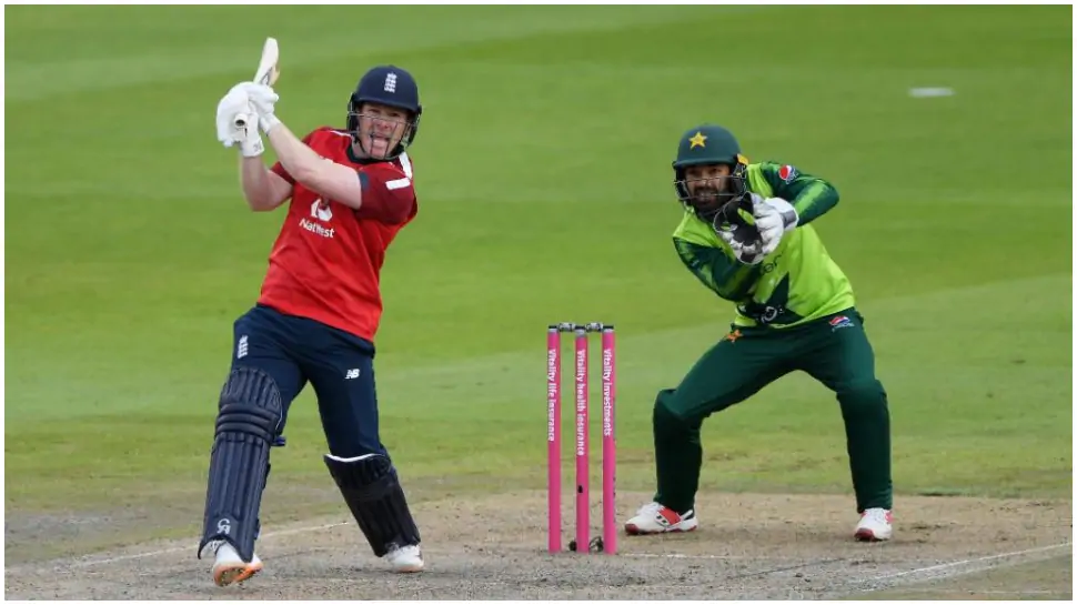 You are currently viewing Cricket: England beat Pakistan by five wickets in 2nd T20