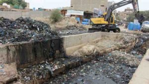 Read more about the article NDMA, FWO commences operation to unclog Karachi’s strormwater drains