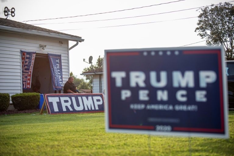 Read more about the article In Pennsylvania, Trump fans stand by their man