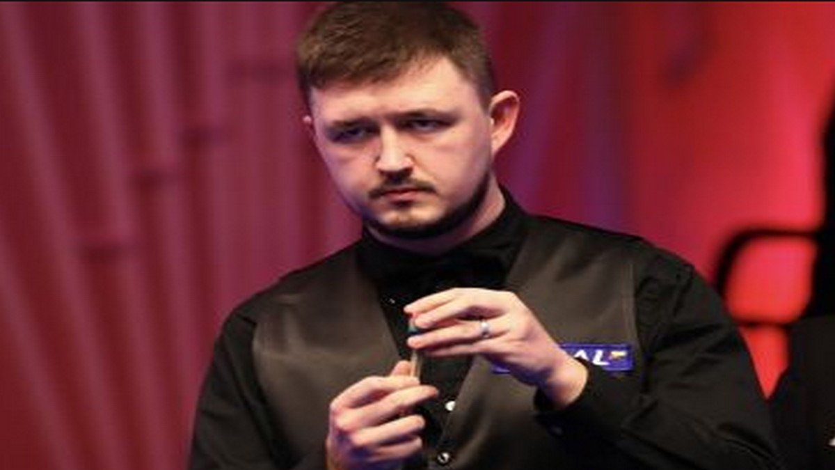 Read more about the article Wilson reaches World Snooker final after last frame drama