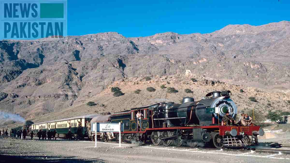 You are currently viewing Govt revives historical Steam Engine Train Safari Peshawar to Attock