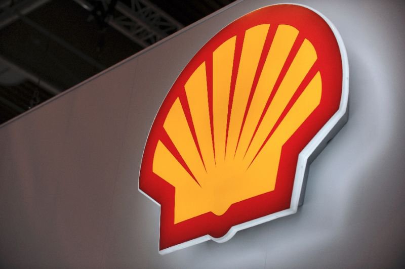 Read more about the article Climate groups take on Shell in landmark Dutch case