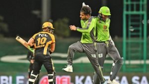 Read more about the article PSL 2021: Lahore Qalandars defeat Peshawar Zalmi by 10 runs 