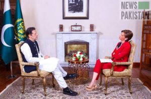 Read more about the article Afghans can have peace after 40 years, Imran Khan tells CNN
