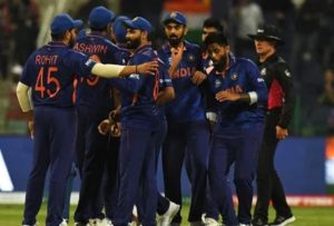 Read more about the article T20 World Cup: Sharma keeps India alive