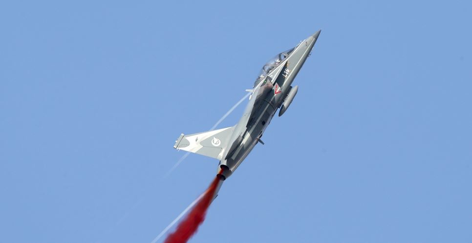 Read more about the article UAE to buy Chinese jets