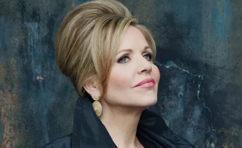 Read more about the article Renee Fleming, soprano star and long Covid therapist