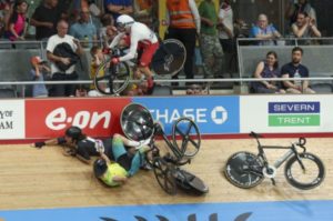Read more about the article CWG: Cyclists and spectators hurt in crash 