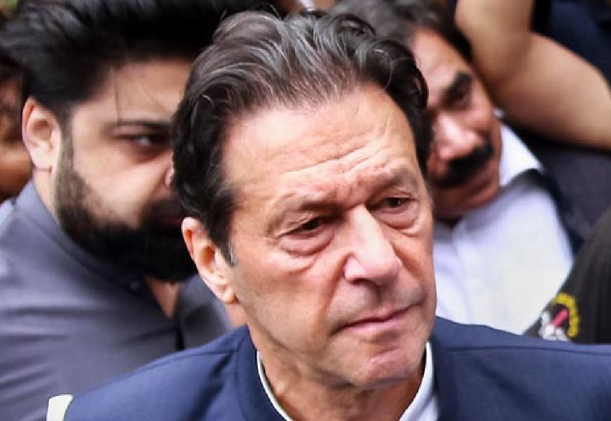 Read more about the article Imran Khan Gets Bail, Threatening Judge Case